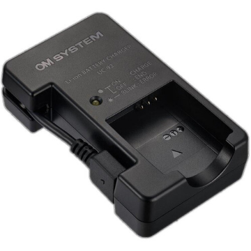 OM SYSTEM UC-92 Battery USB Charger in india features reviews specs
